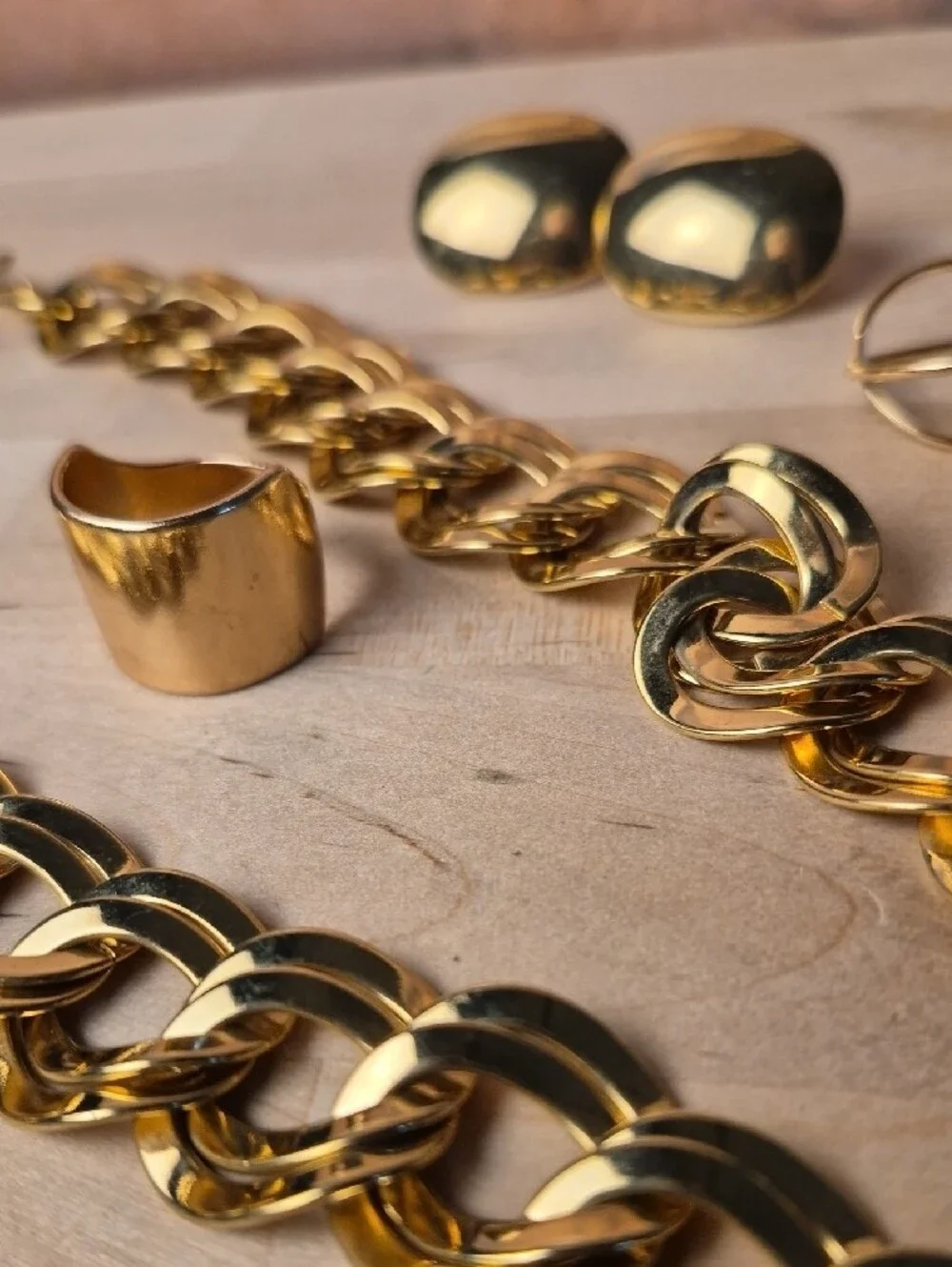 Goldtone Lot Of Chain, Bracelet, And Rings